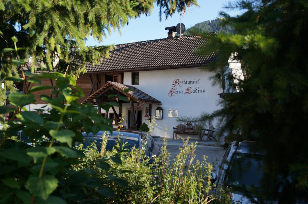 Bed and Breakfast La Uecia By Fana Ladina San Vigilio Di Marebbe Esterno foto