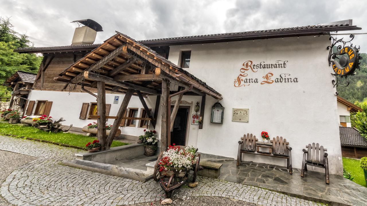 Bed and Breakfast La Uecia By Fana Ladina San Vigilio Di Marebbe Esterno foto